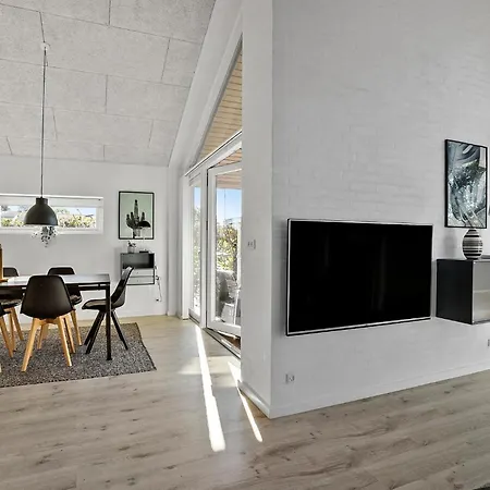 3 Bedroom Gorgeous In Otterup