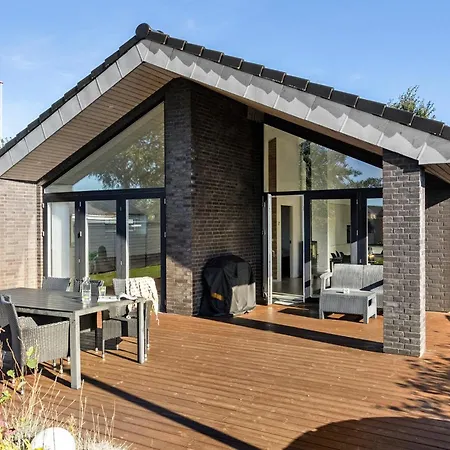 3 Bedroom Gorgeous In *